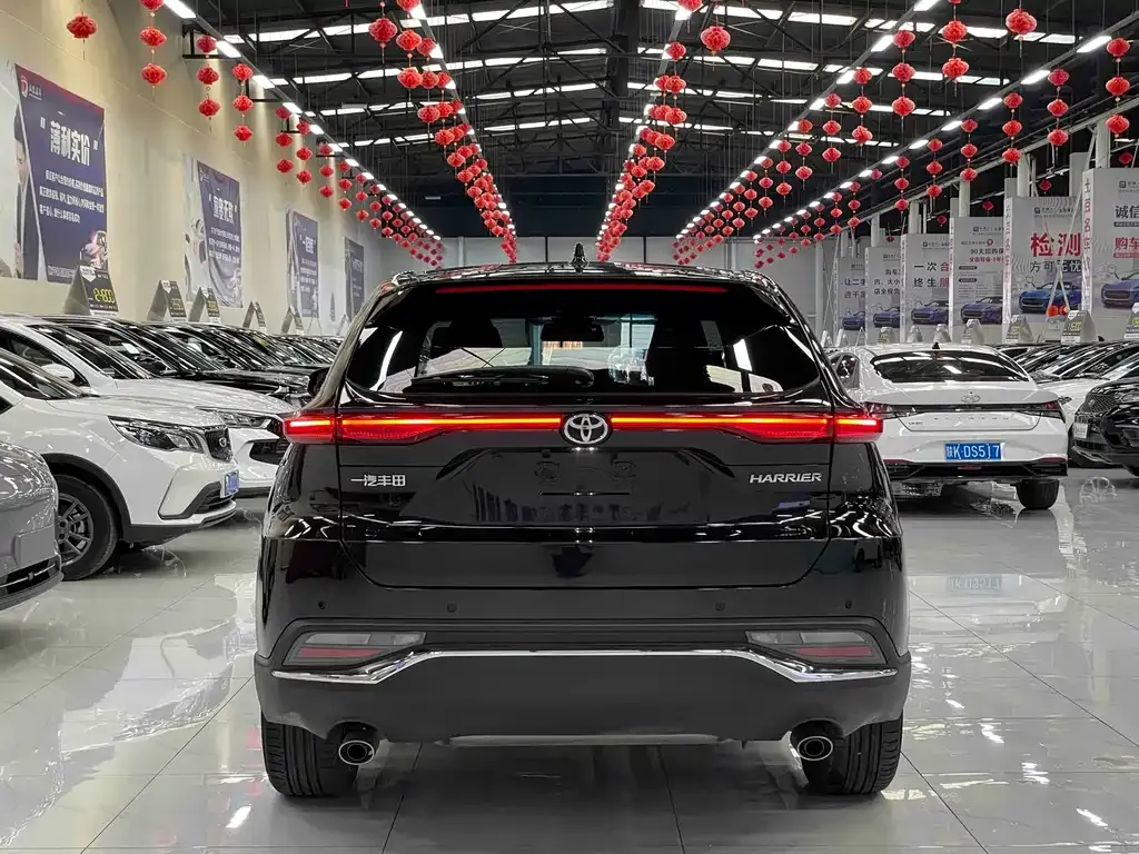 Toyota Harrier — фото 10