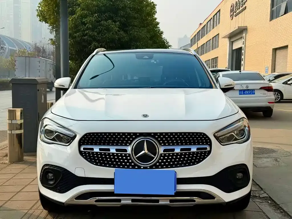 Mercedes-Benz GLA — фото 4
