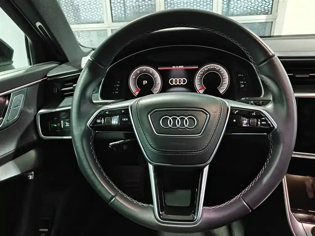 Audi A6L — фото 6