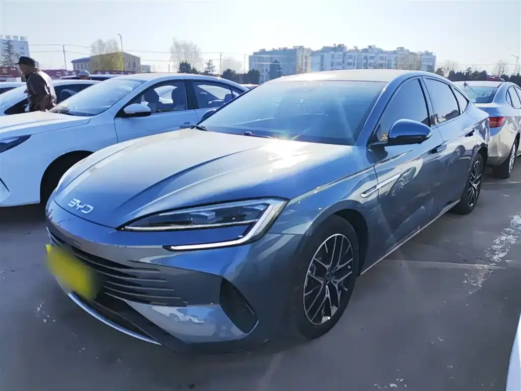 BYD Seal — фото 1