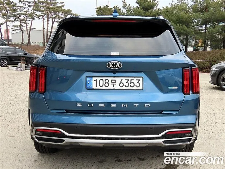 Kia Sorento — фото 6