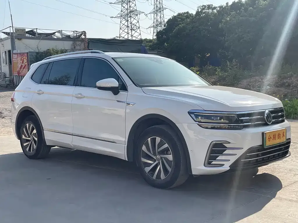 Volkswagen Tiguan L New Energy — фото 3