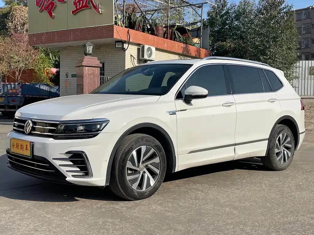 Volkswagen Tiguan L New Energy — фото 9