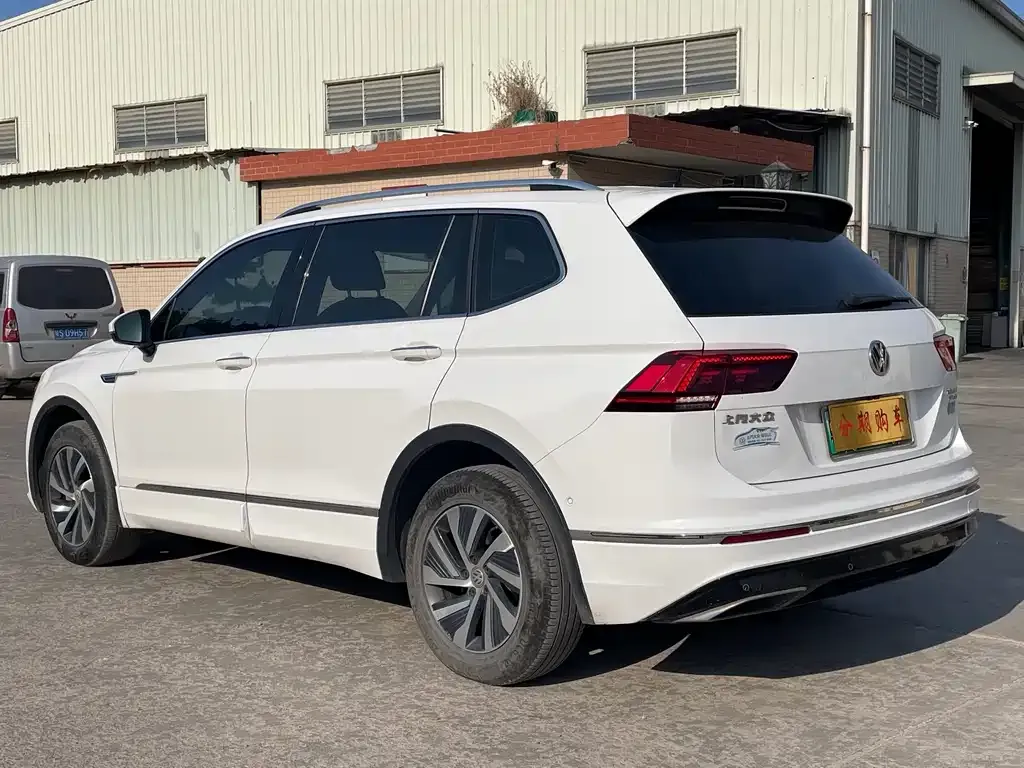 Volkswagen Tiguan L New Energy — фото 8