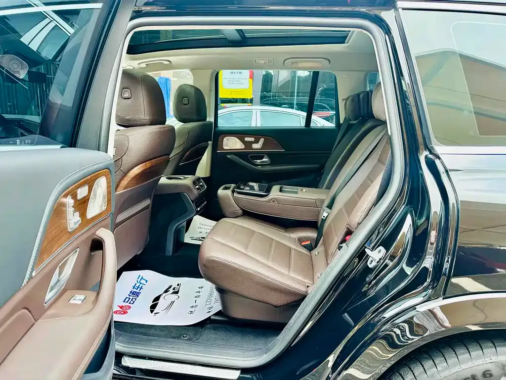 Mercedes-Benz GLS — фото 4