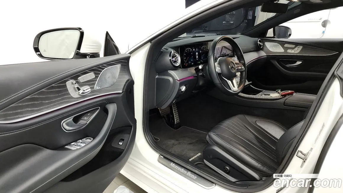 Mercedes-Benz CLS-Class — фото 10