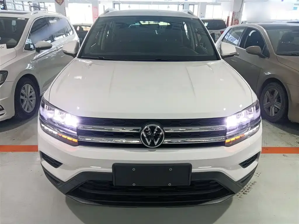 Volkswagen Tharu — фото 4