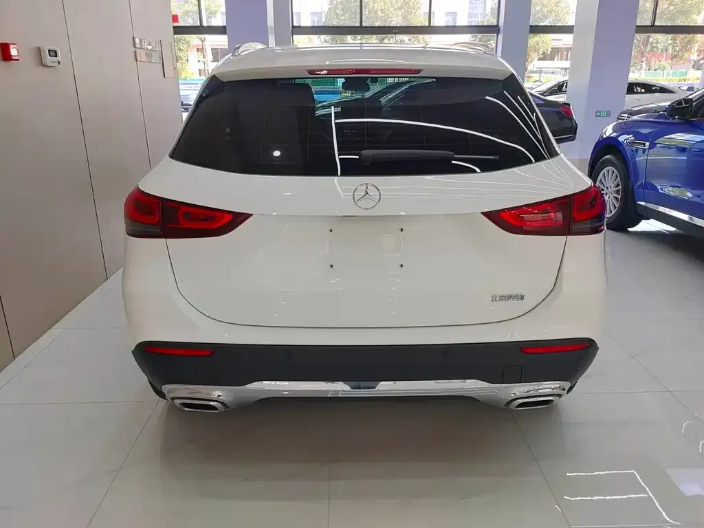 Mercedes-Benz GLA — фото 10