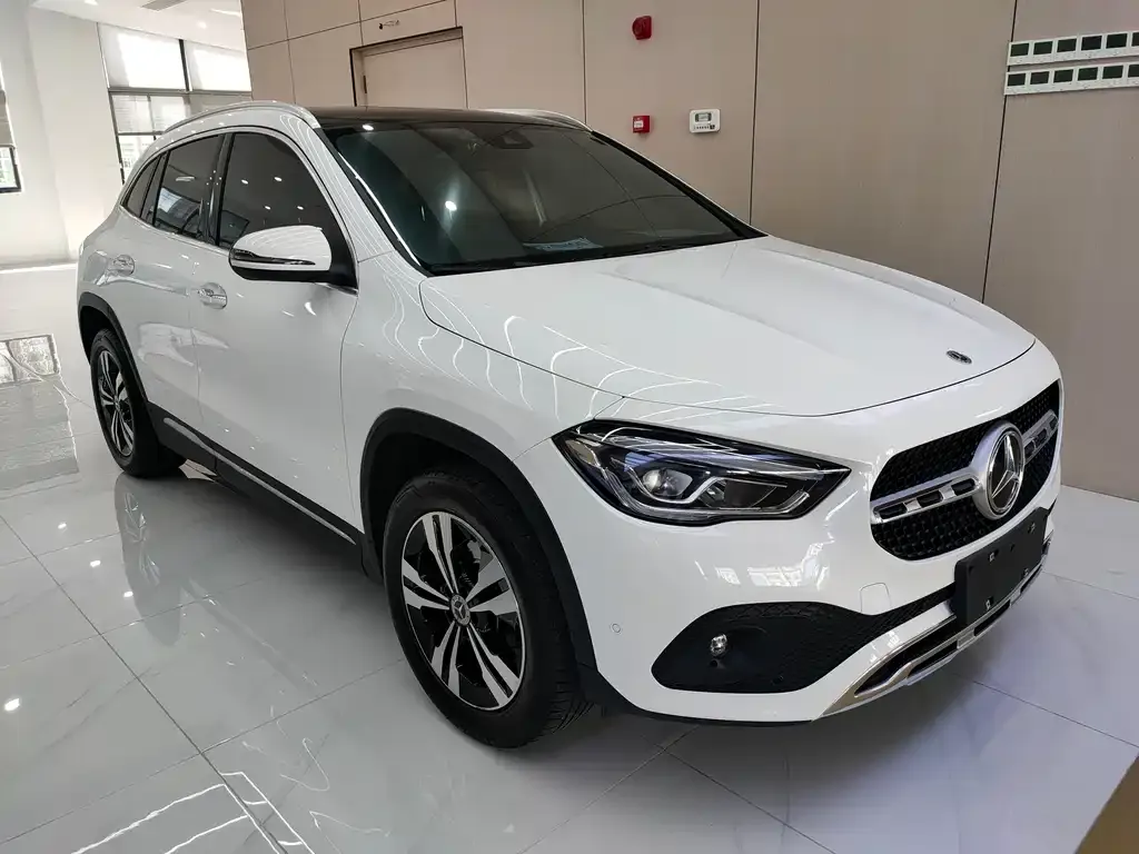 Mercedes-Benz GLA — фото 3