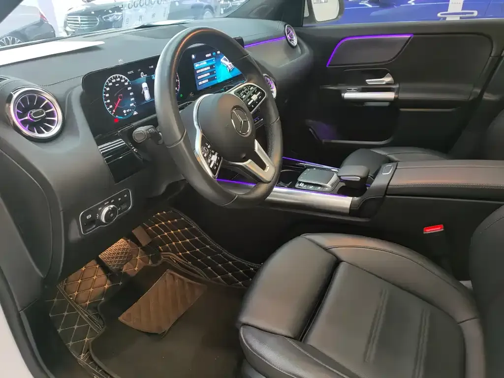 Mercedes-Benz GLA — фото 4