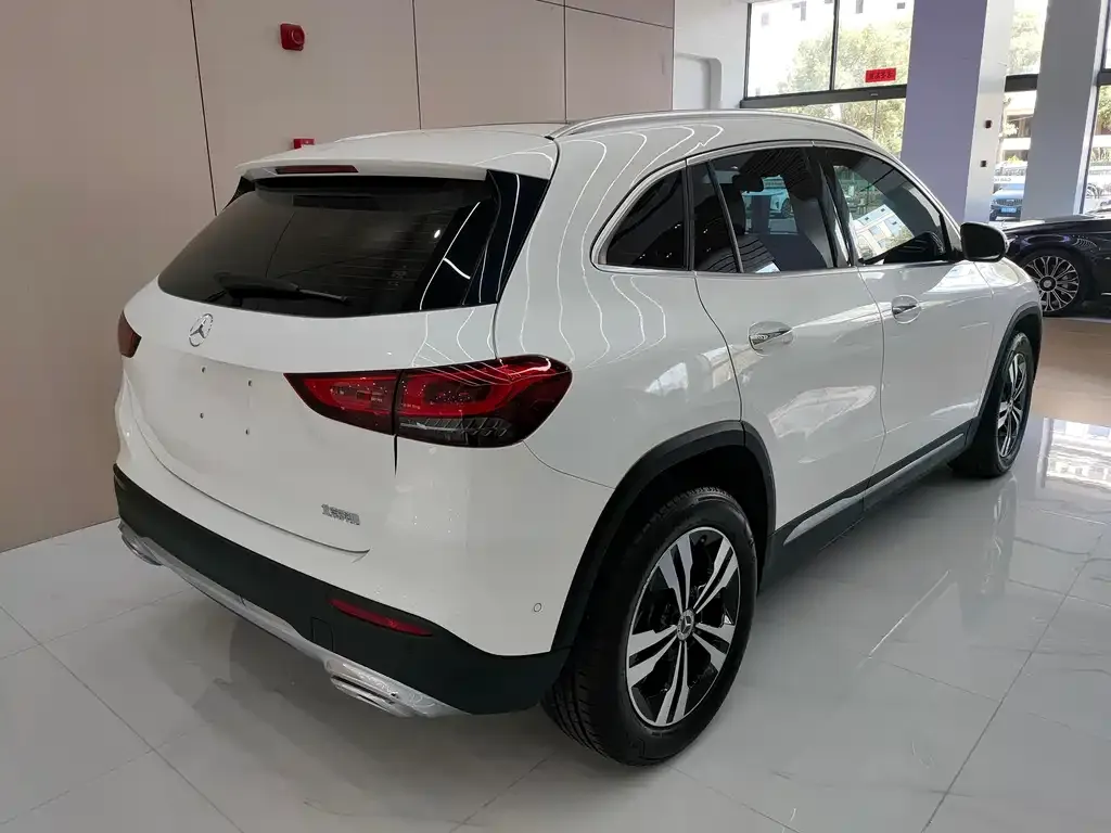 Mercedes-Benz GLA — фото 9