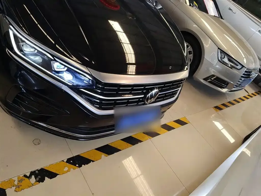 Volkswagen Passat — фото 8