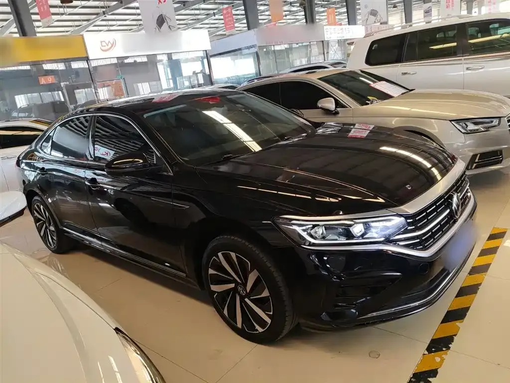 Volkswagen Passat — фото 5