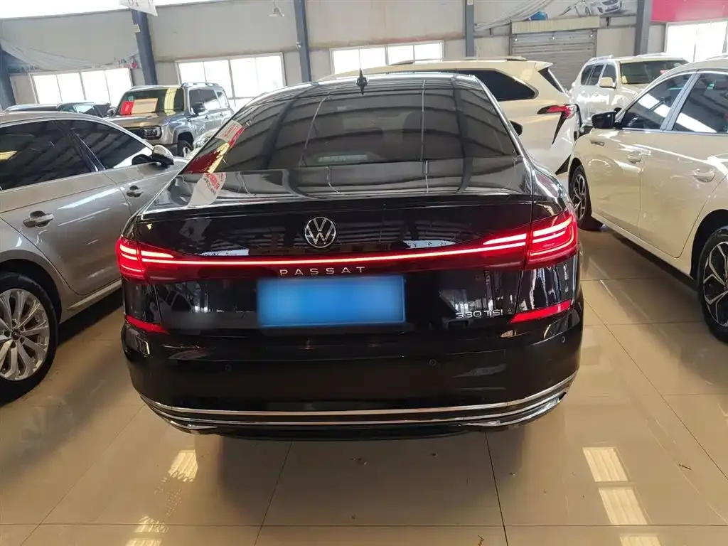 Volkswagen Passat — фото 3