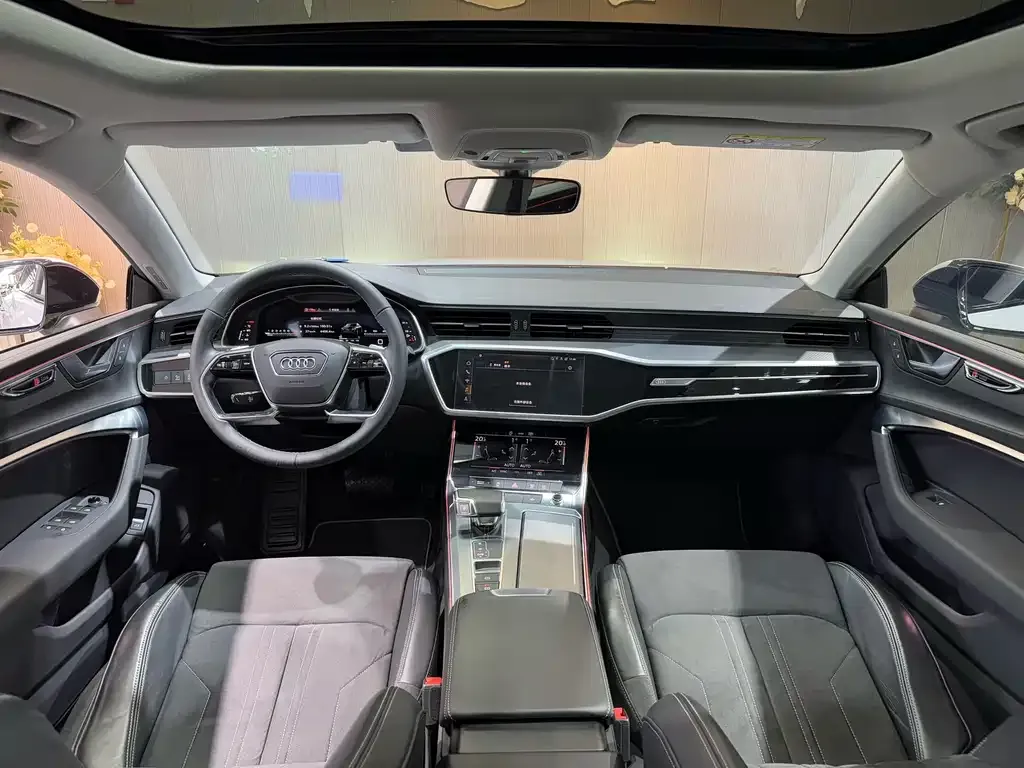 Audi A7L — фото 5