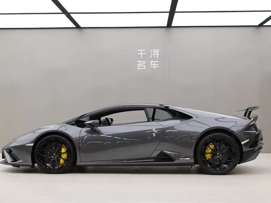 Lamborghini Huracan — фото 5
