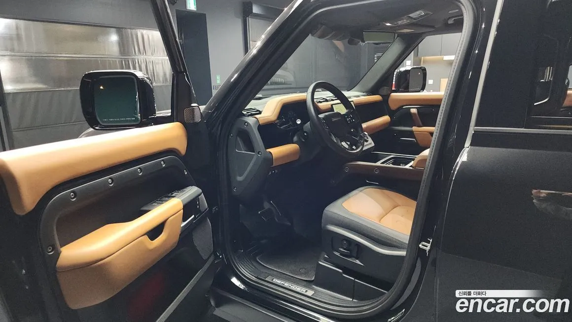 Land Rover Defender — фото 10