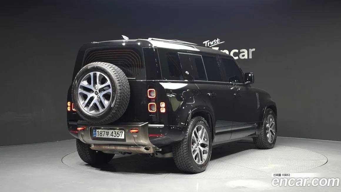 Land Rover Defender — фото 2
