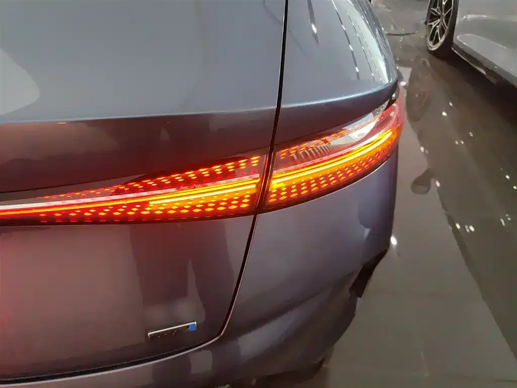 BYD Seal — фото 8