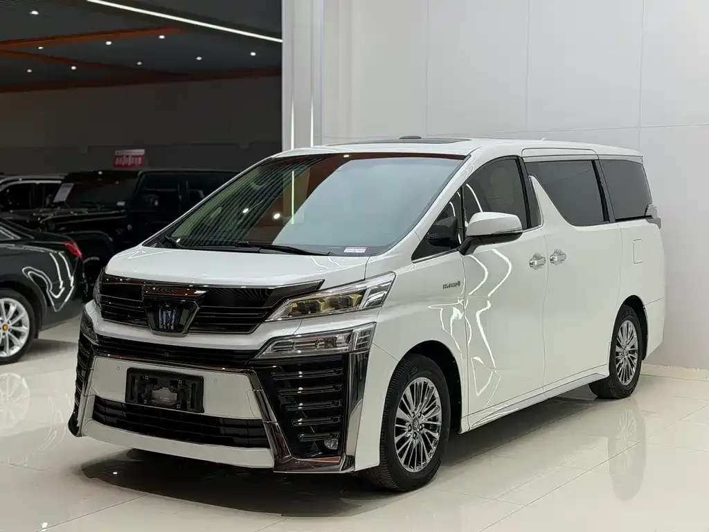 Toyota Vellfire — фото 4