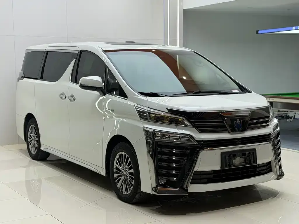Toyota Vellfire — фото 9