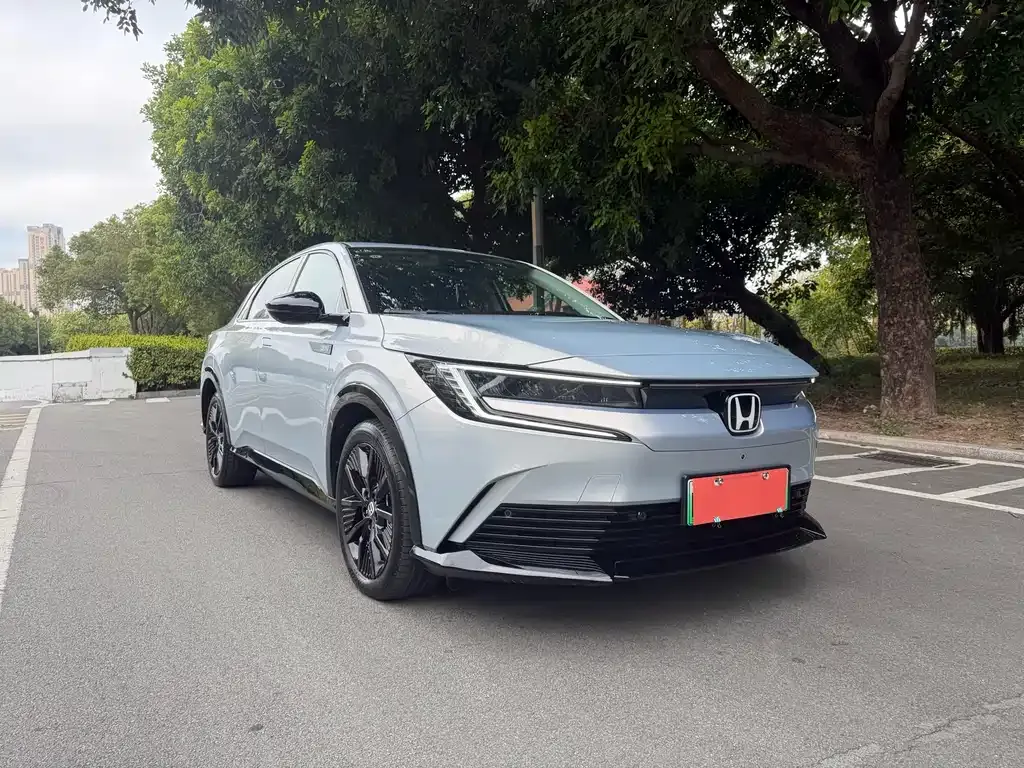 Honda e:NP2 — фото 9