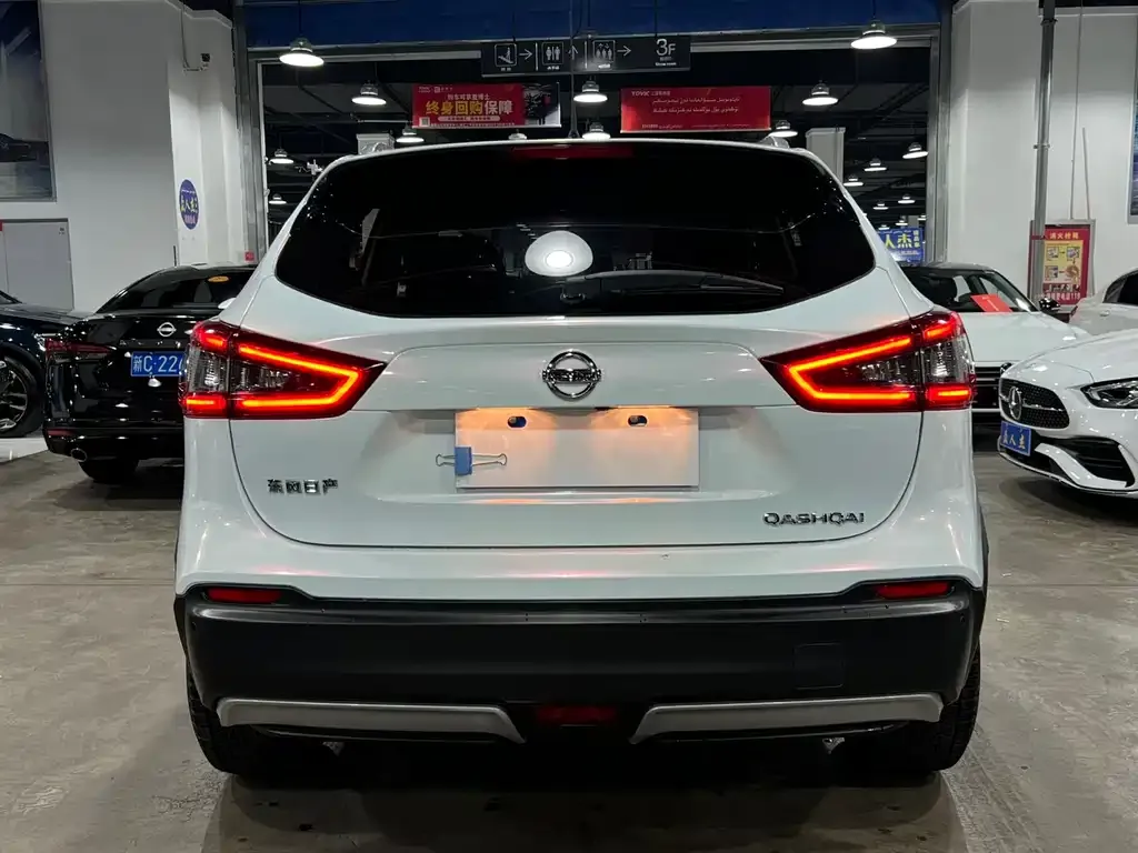 Nissan Qashqai — фото 4