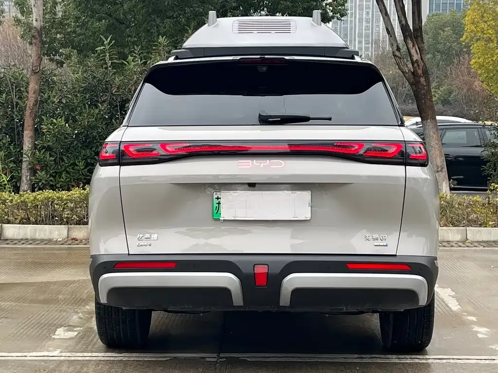 BYD Hiace 07 DM-i — фото 8