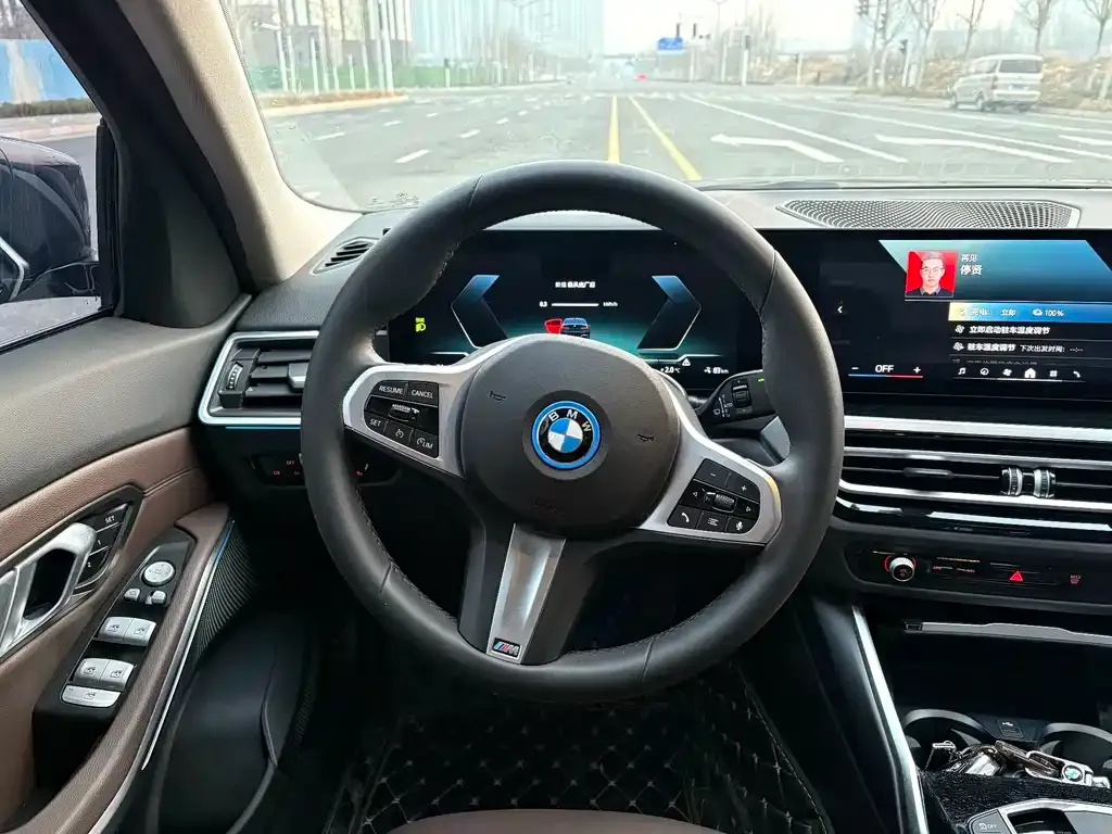 BMW i3 — фото 7