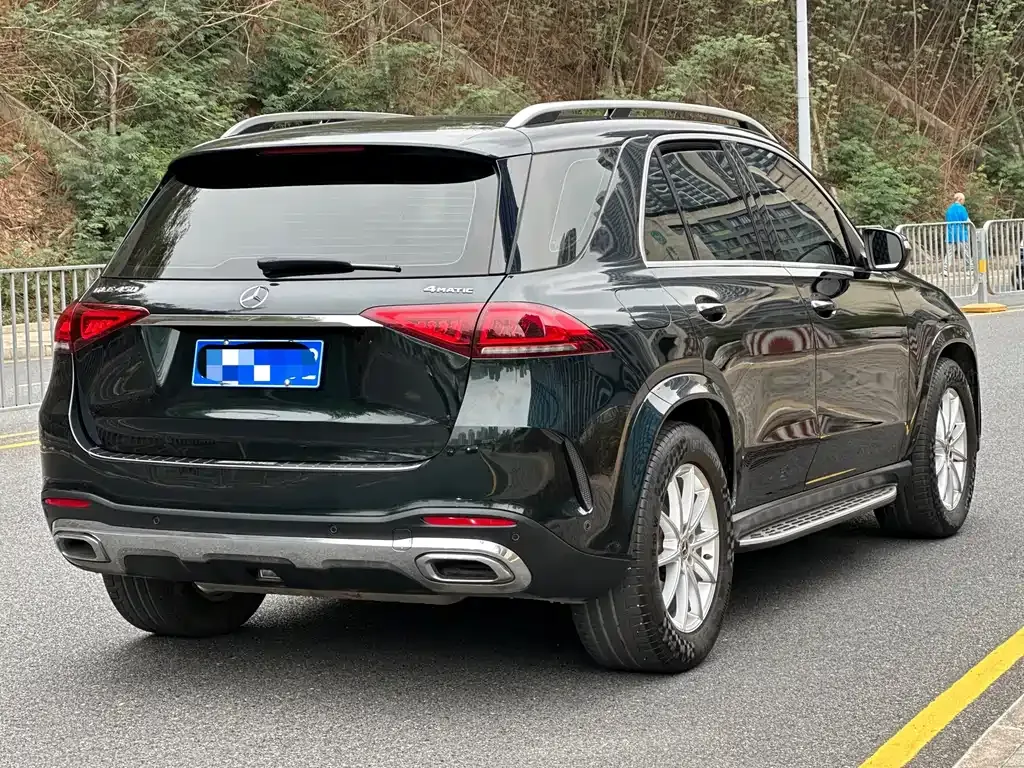 Mercedes-Benz GLE — фото 10