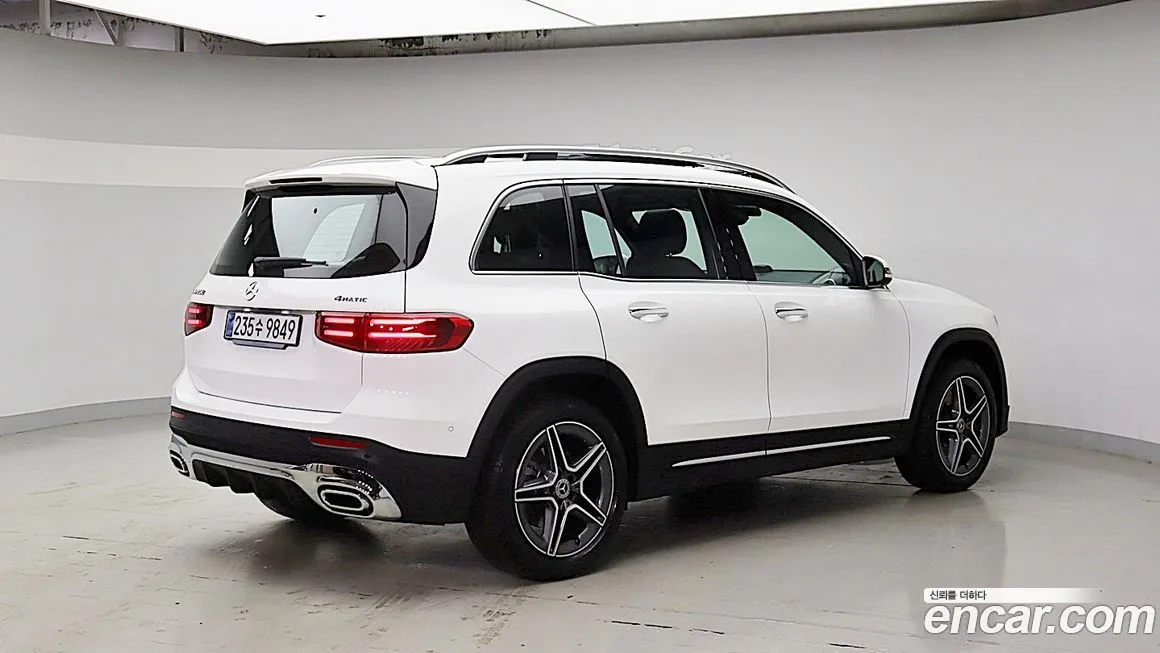 Mercedes-Benz GLB-Class — фото 4