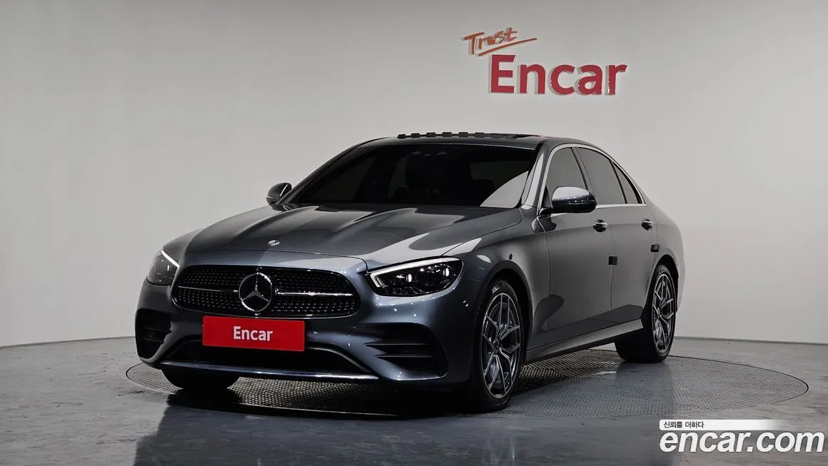 Mercedes-Benz E-Class — фото 1