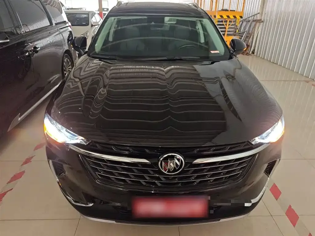 Buick Envision Plus — фото 2