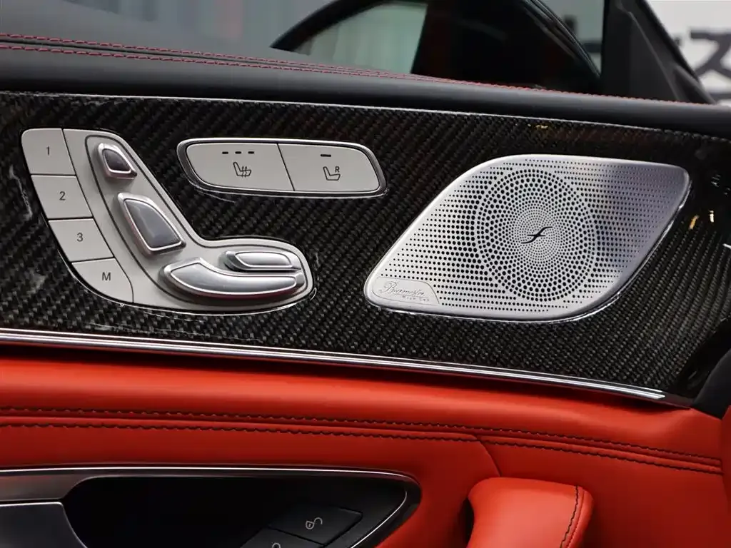 Mercedes-Benz AMG GT — фото 7