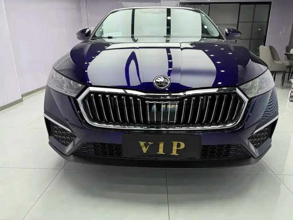 Skoda Octavia — фото 2