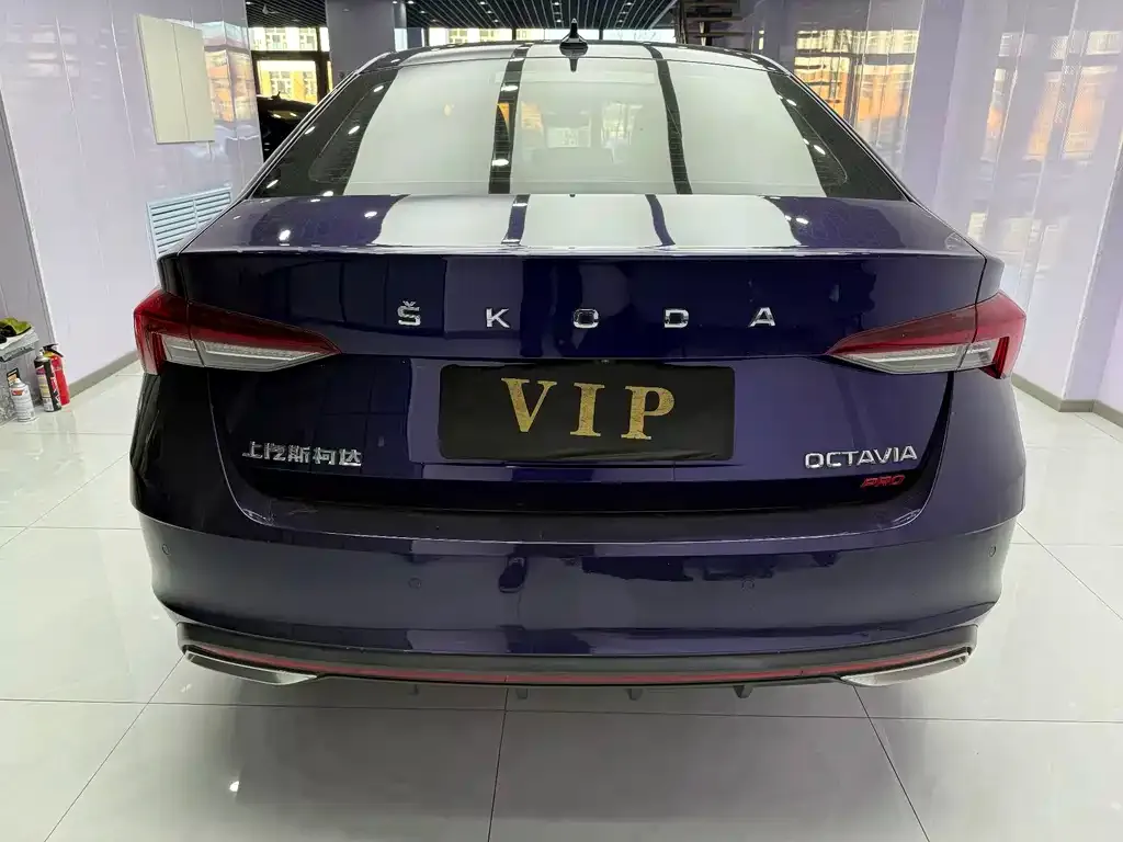 Skoda Octavia — фото 3