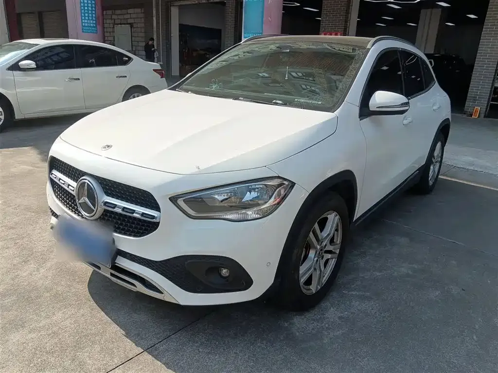 Mercedes-Benz GLA — фото 9