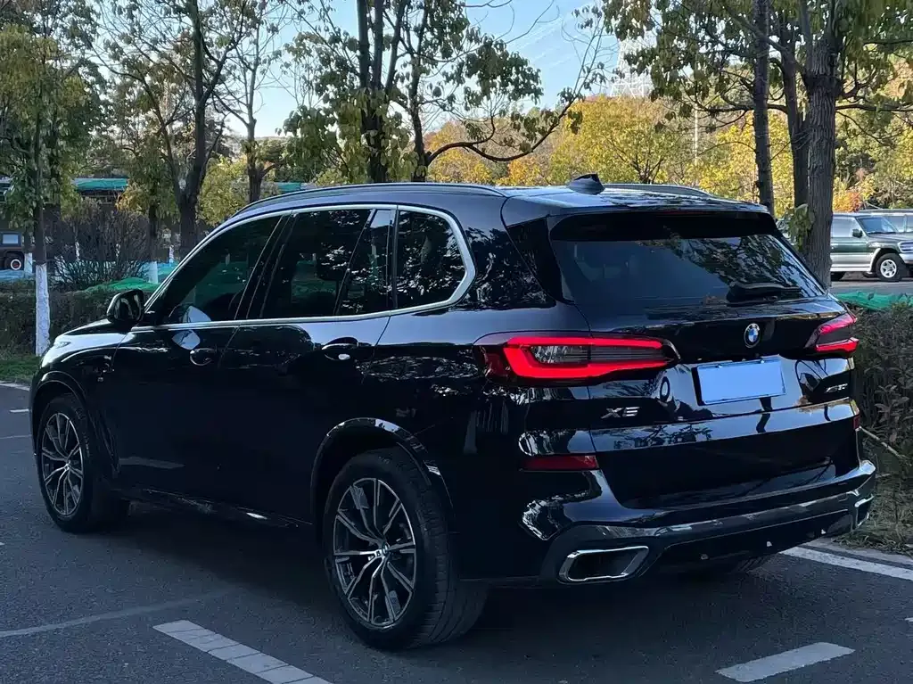 BMW X5 (Import) — фото 4
