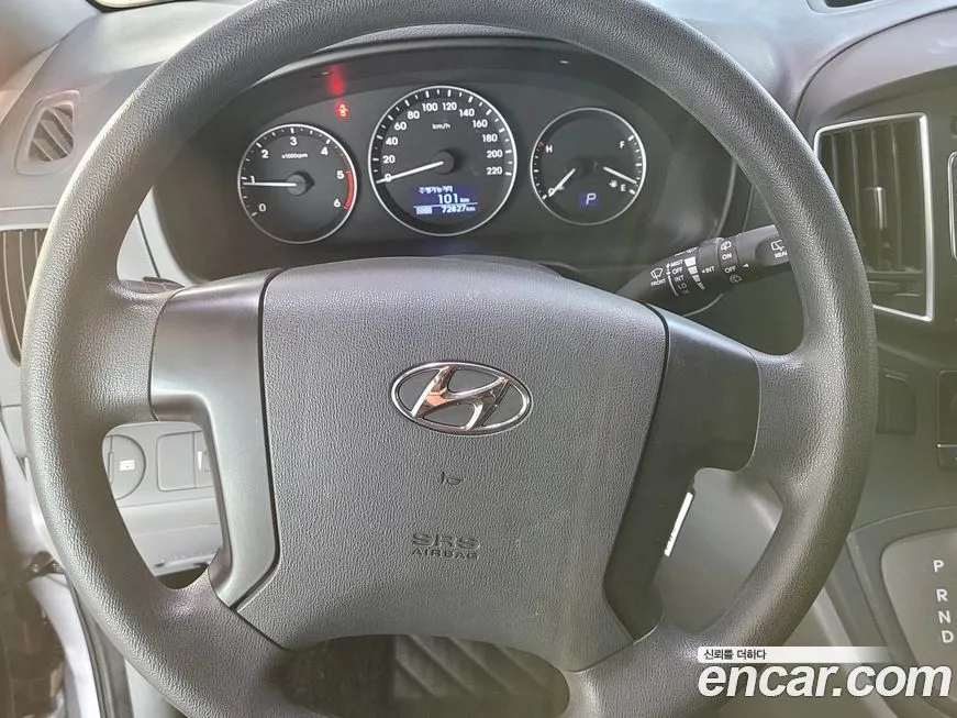 Hyundai Starex — фото 10