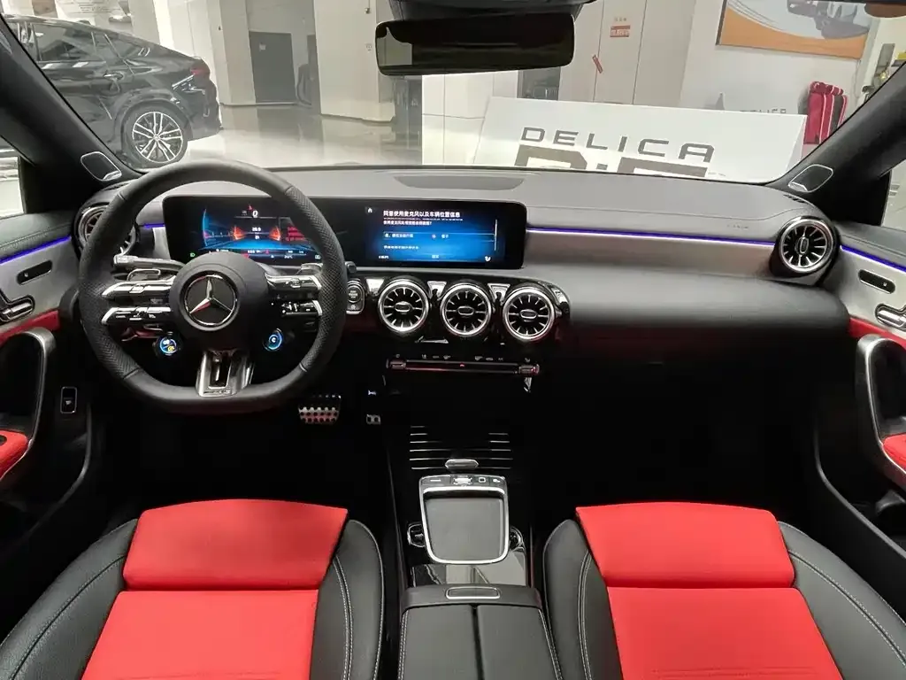 Mercedes-Benz CLA AMG — фото 6