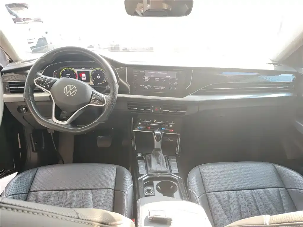 Volkswagen Passat — фото 10