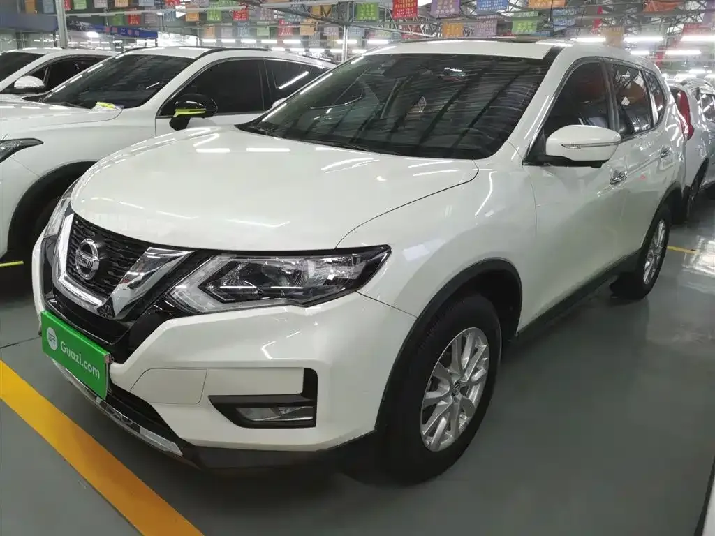 Nissan X-Trail — фото 1