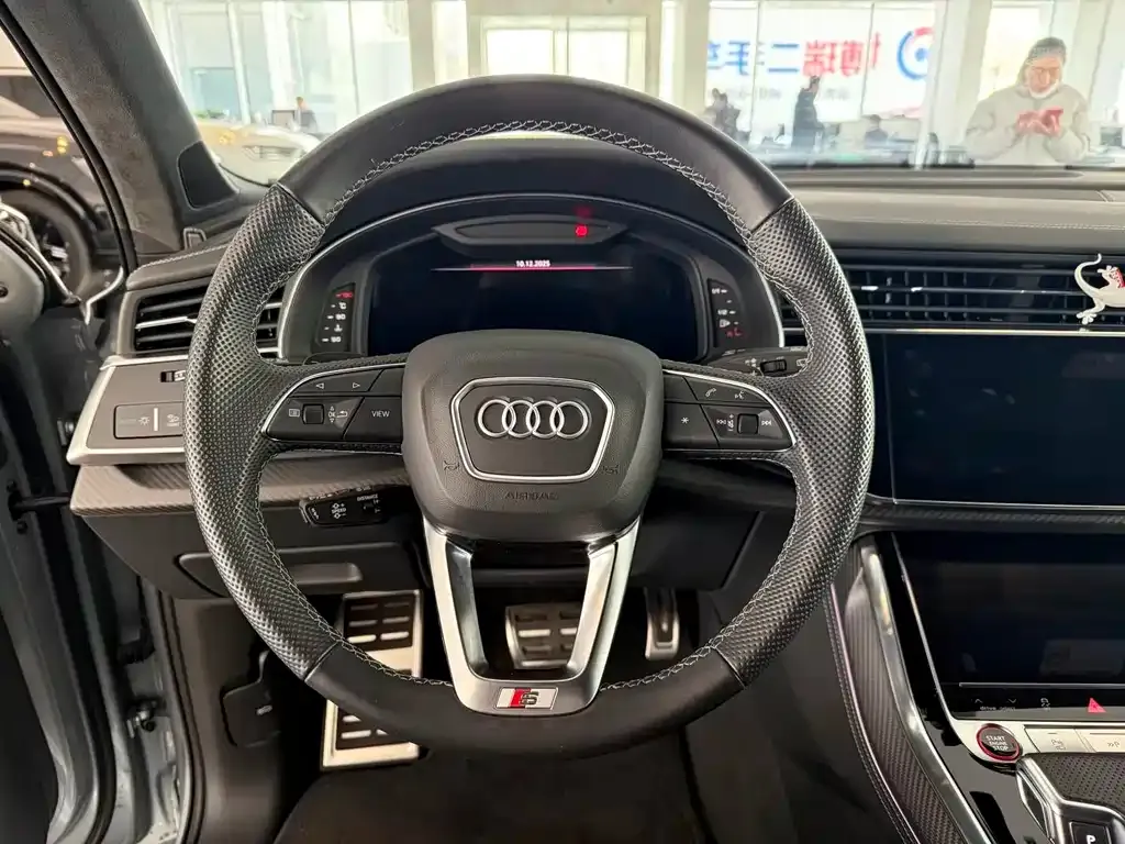 Audi SQ7 — фото 8