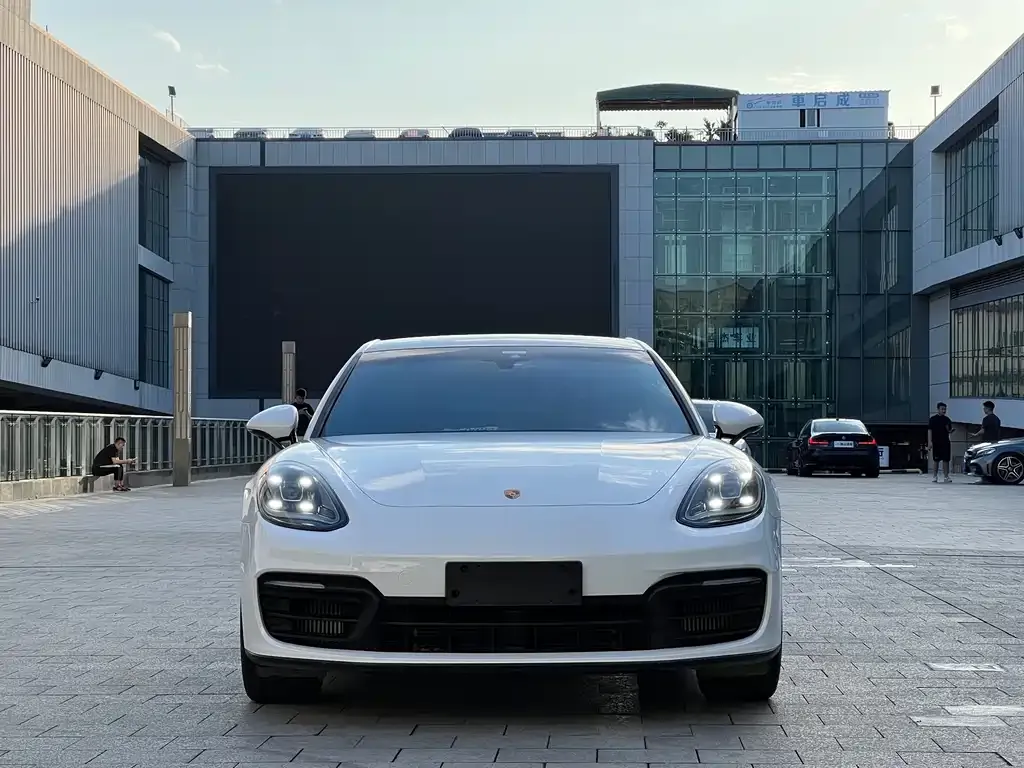 Porsche Panamera — фото 6