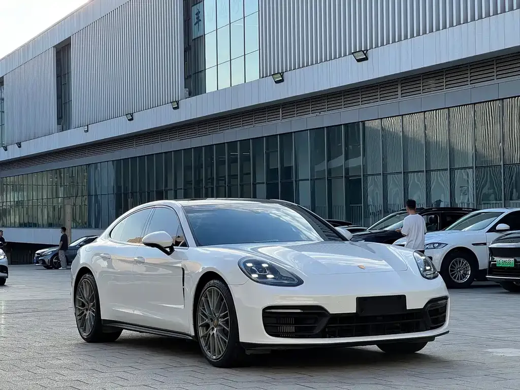 Porsche Panamera — фото 7