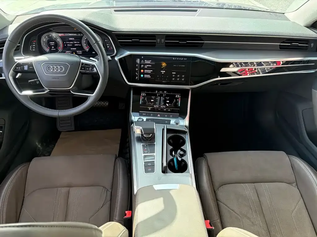 Audi A7L — фото 3