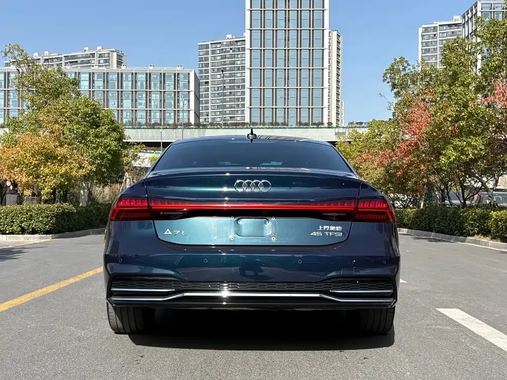 Audi A7L — фото 4