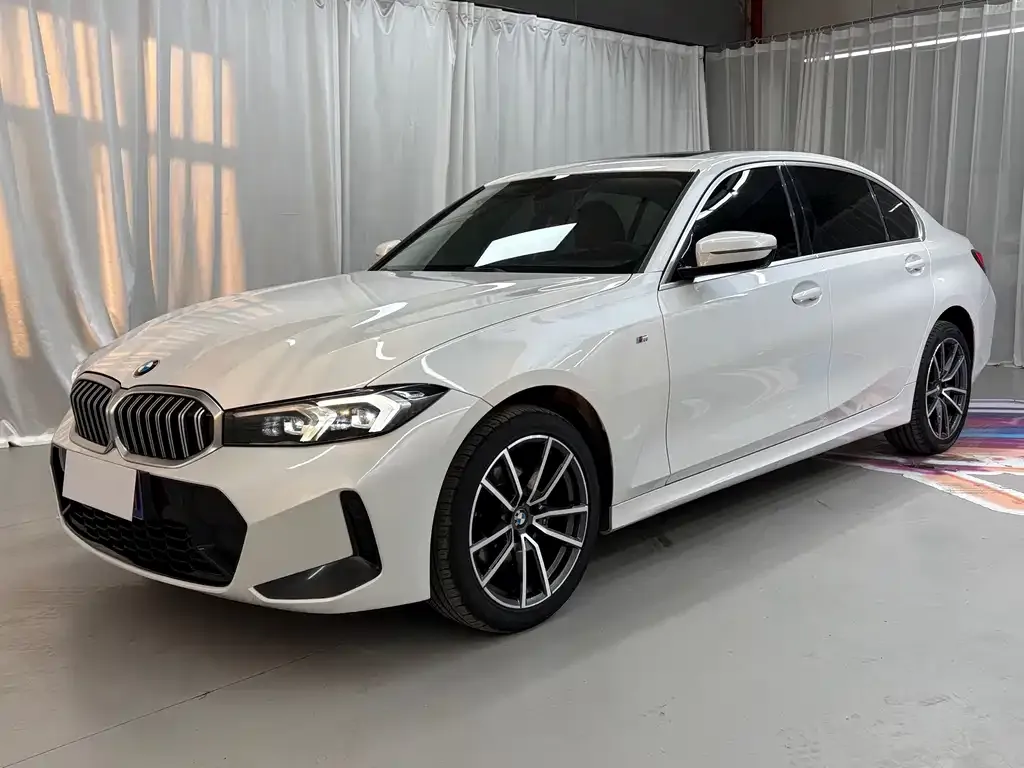 BMW 3 Series — фото 1