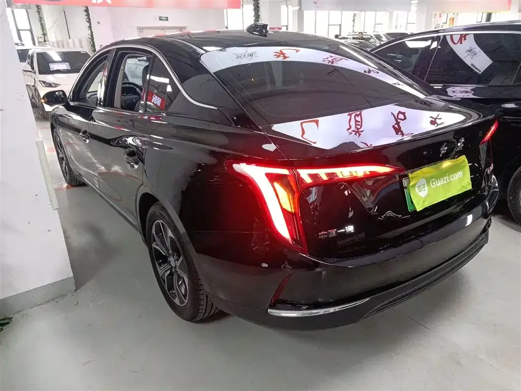 Hongqi E-QM5 — фото 10