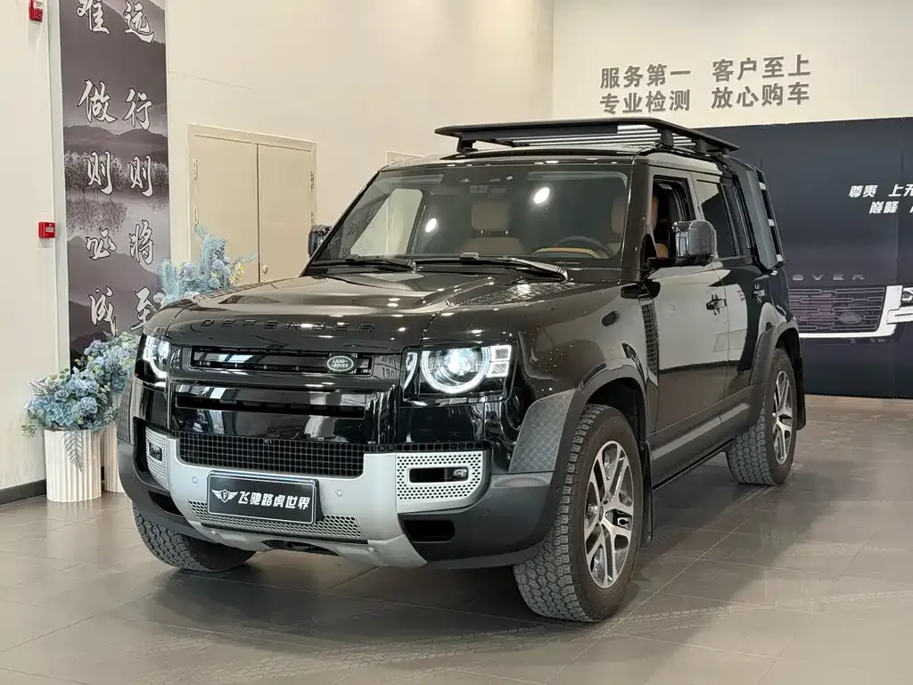 Land Rover Defender — фото 1